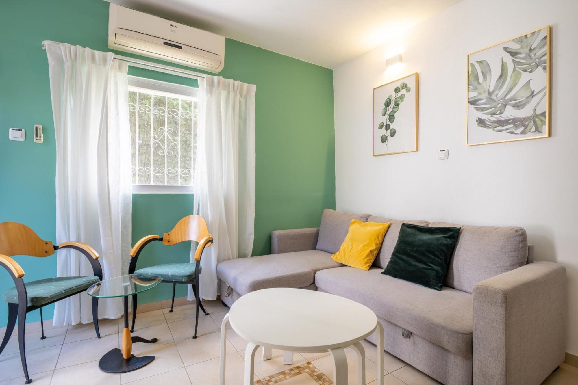 Yagen Boutique Apartments Haifa Room photo
