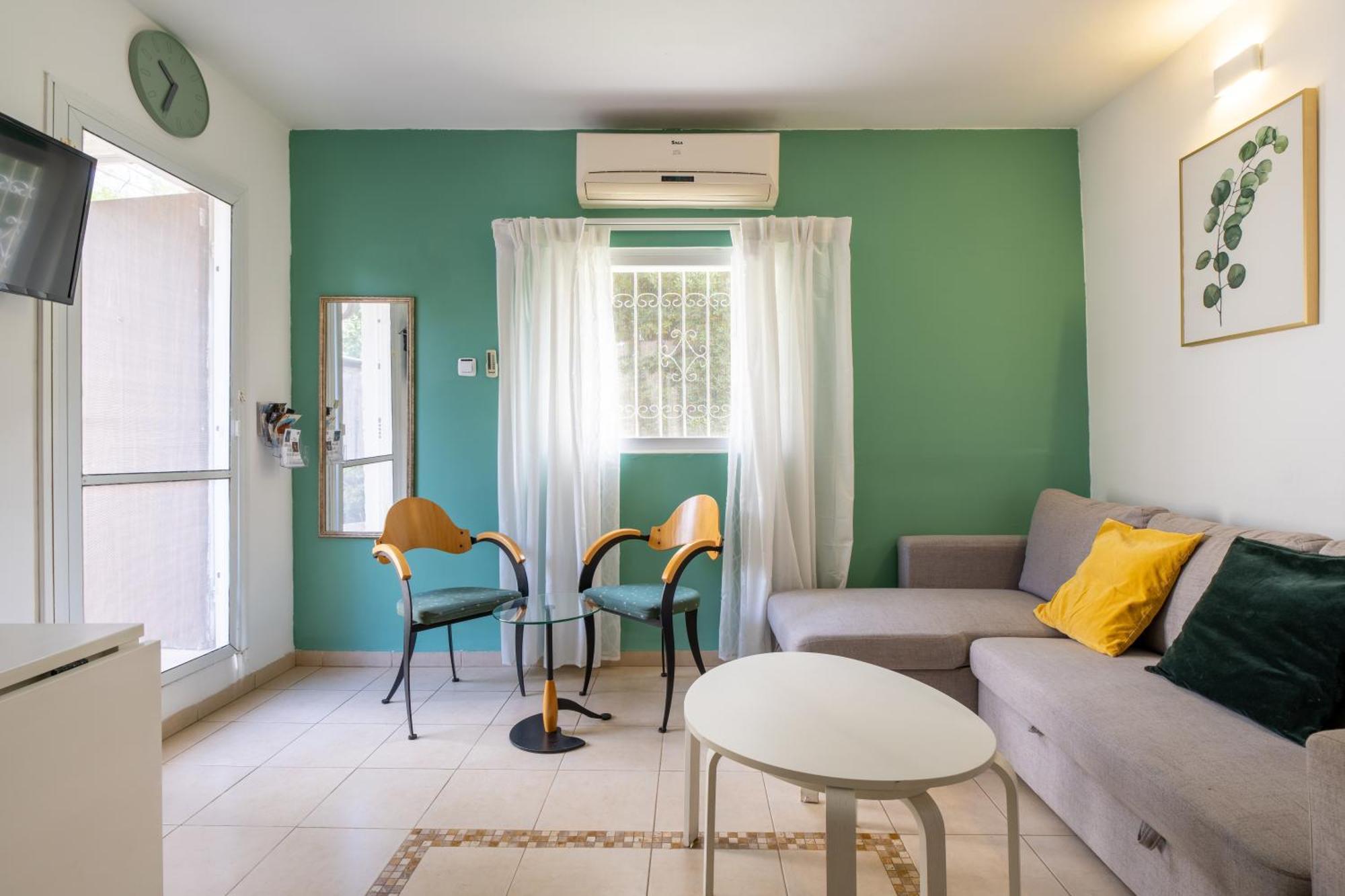 Yagen Boutique Apartments Haifa Room photo