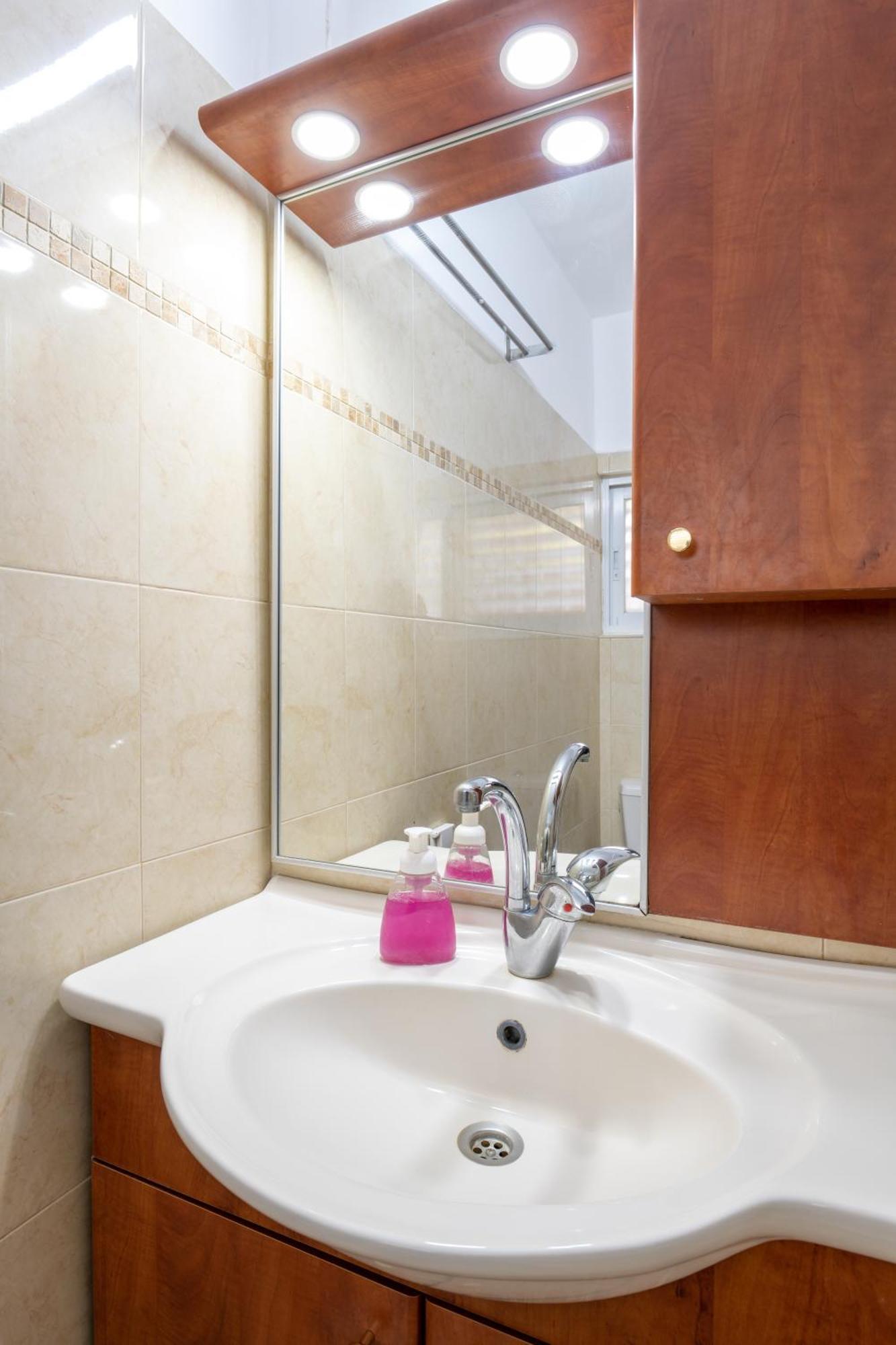 Yagen Boutique Apartments Haifa Room photo