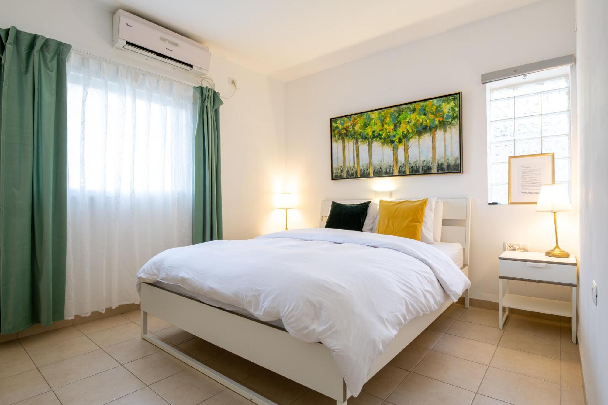 Yagen Boutique Apartments Haifa Room photo